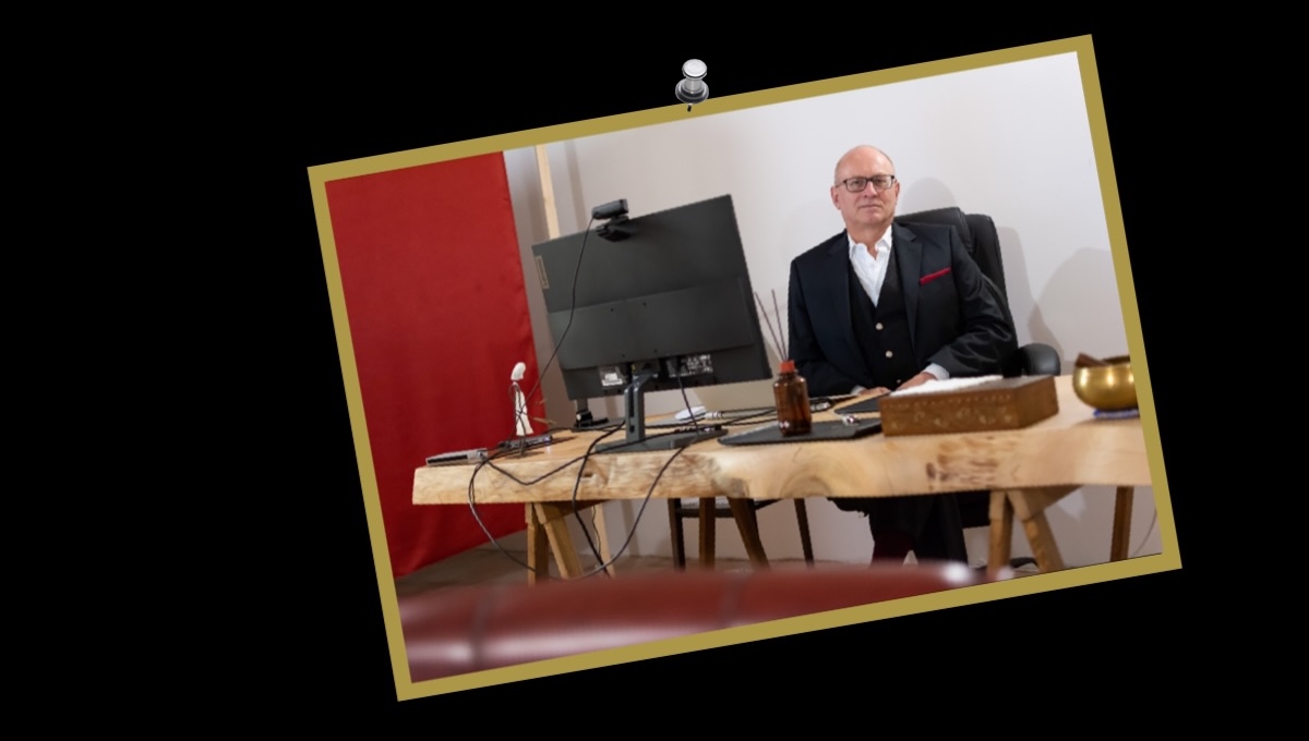 Il supervisore generale e mentore, Francesco de Francesco, dello studio di consulenza Fradèfra Insight.